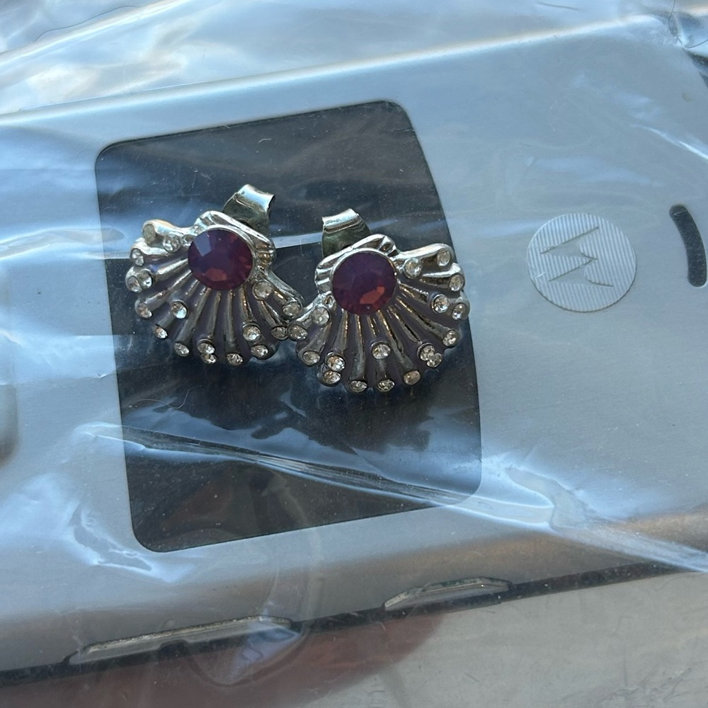 Korean Seashell Earrings - never worn